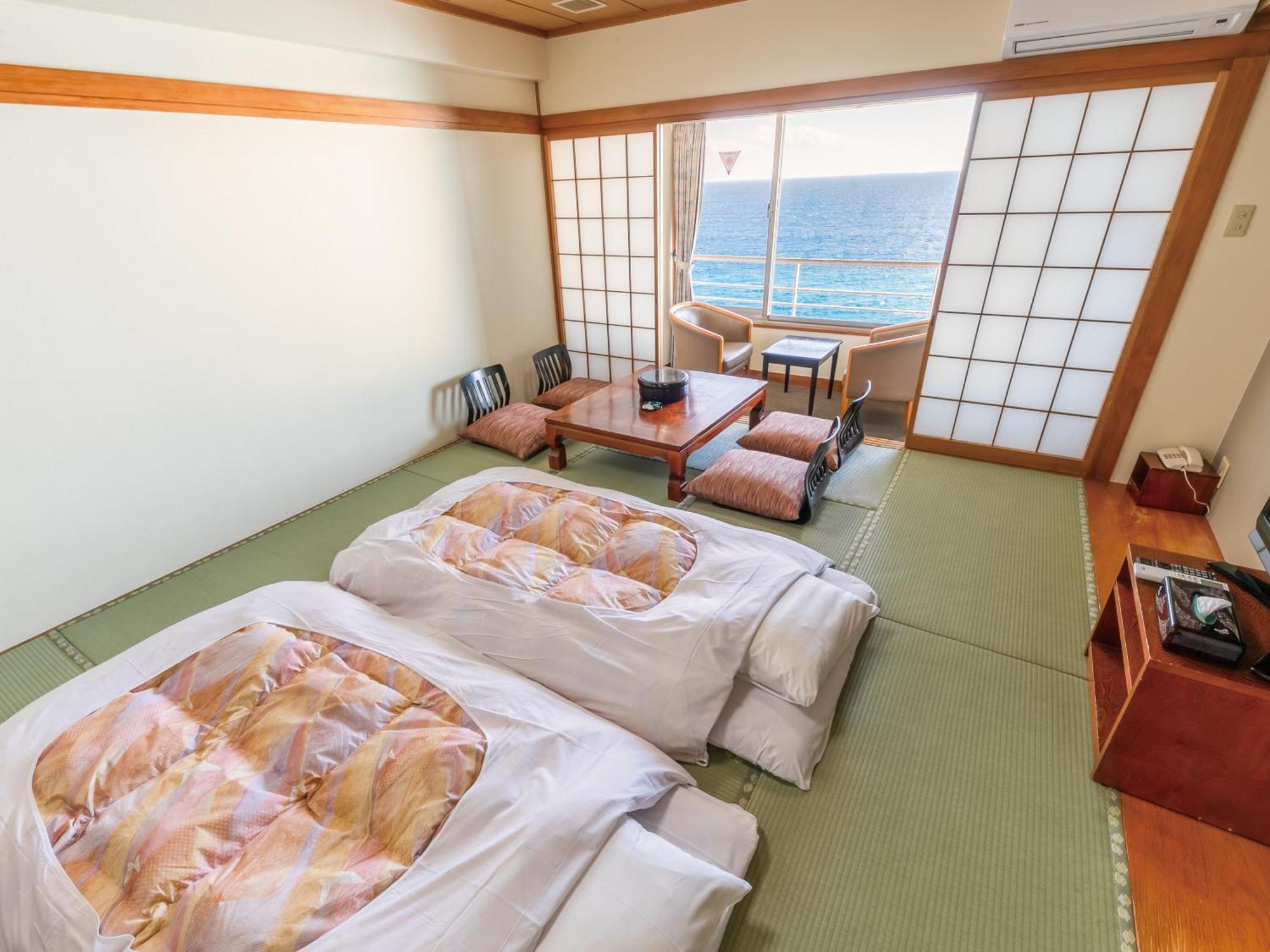 34m² studio Appartement, met 1 privé badkamer in Higashiizu Kamer foto