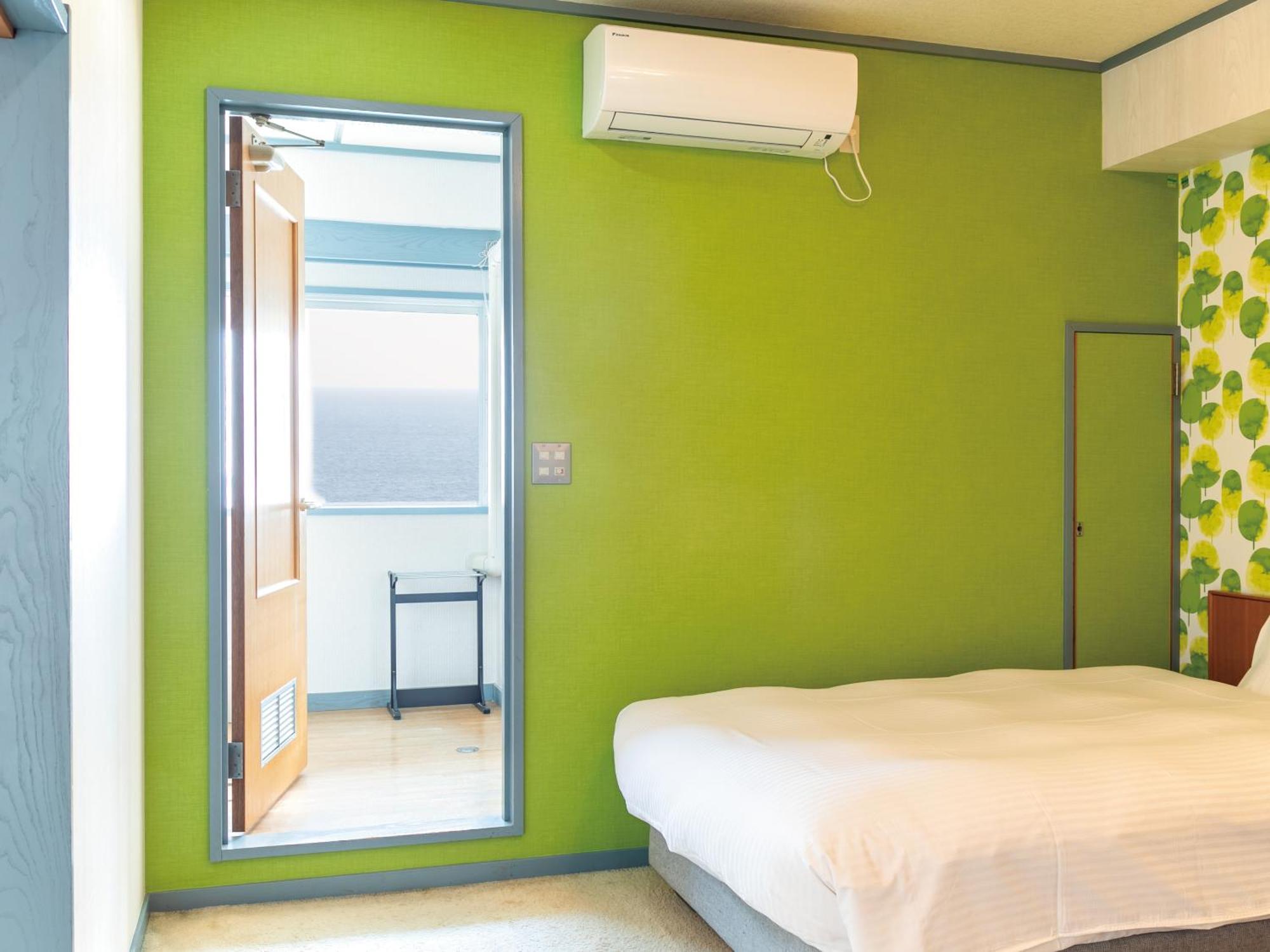 34m² studio Appartement, met 1 privé badkamer in Higashiizu Kamer foto