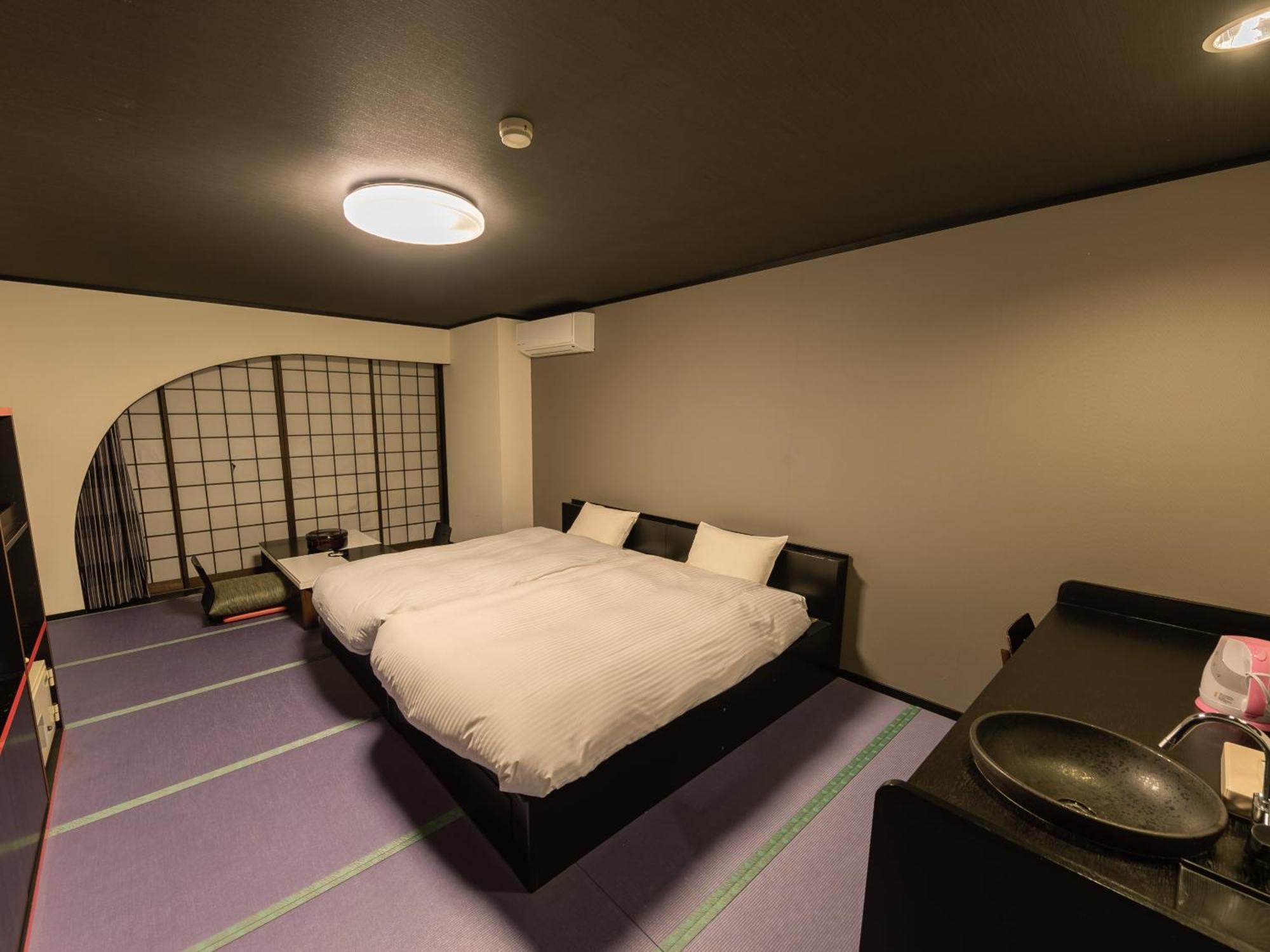 34m² studio Appartement, met 1 privé badkamer in Higashiizu Kamer foto